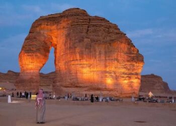 100 مليار ريال إنفاق زوار المملكة خلال 9 أشهر .. رقم قياسي